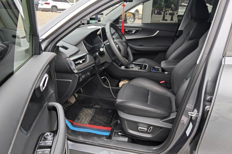 Used Chery Tiggo 8 2024 Honor Edition 230TCI Automatic Excellence Version 5 Seats Interior 3