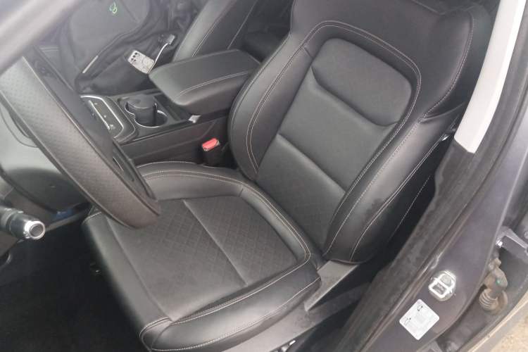 Used Chery Tiggo 8 2024 Honor Edition 230TCI Automatic Excellence Version 5 Seats Left Front Seat