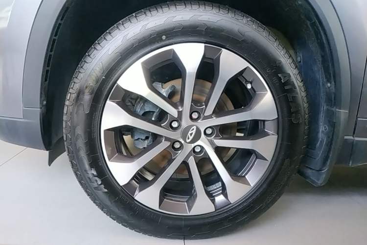 Used Chery Tiggo 8 2024 Honor Edition 230TCI Automatic Excellence Version 7 Seats Left Front Wheel Hub