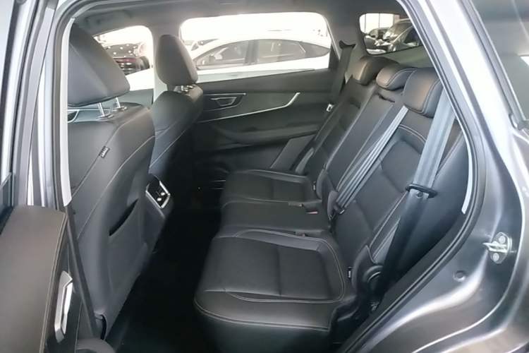 Used Chery Tiggo 8 2024 Honor Edition 230TCI Automatic Excellence Version 7 Seats Left Rear Seat