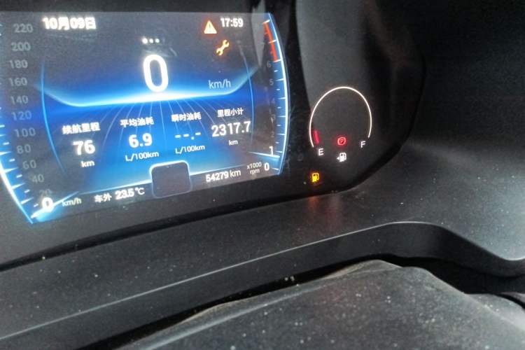 Used Chery Tiggo 8 2024 Honor Edition 230TCI Manual Advanced Version 5 Seats Odometer Close Up