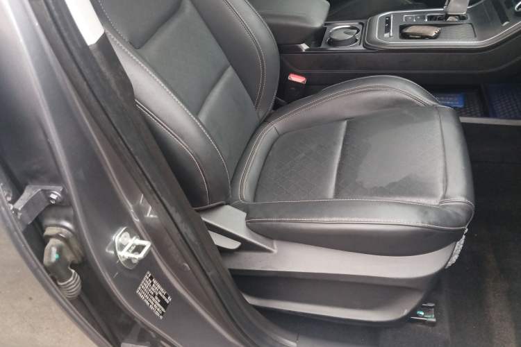 Used Chery Tiggo 8 2024 Honor Edition 230TCI Automatic Excellence Version 5 Seats Right Front Seat