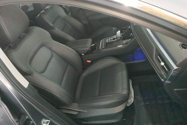 Used Chery Tiggo 8 2024 Honor Edition 230TCI Automatic Excellence Version 7 Seats Right Front Seat