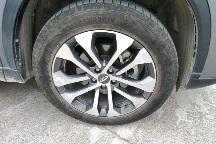 Used Chery Tiggo 8 2024 Honor Edition 230TCI Manual Advanced Version 5 Seats Right Front Wheel Hub