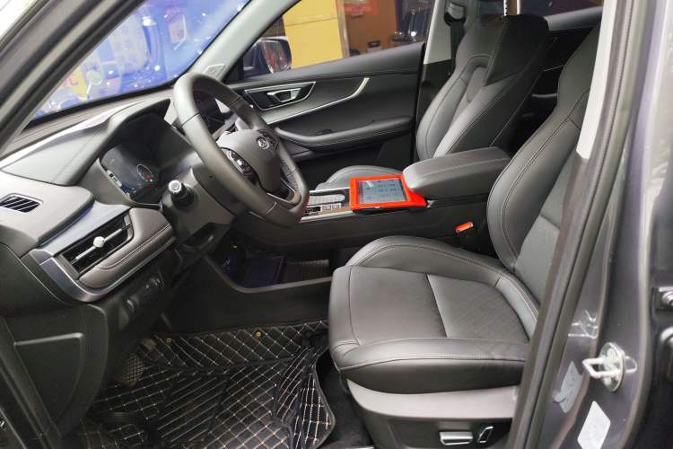 Used Chery Tiggo 8 2024 Honor Edition 230TCI Automatic Excellence Version 5 Seats Left Front Seat