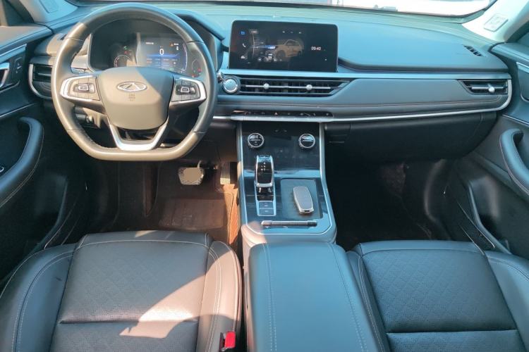 Used Chery Tiggo 8 2024 Honor Edition 230TCI Automatic Excellence Version 7 Seats Center Console
