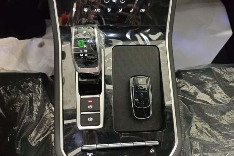 Used Chery Tiggo 8 2024 230TCI Automatic New Edition 5-Seater Gear Lever