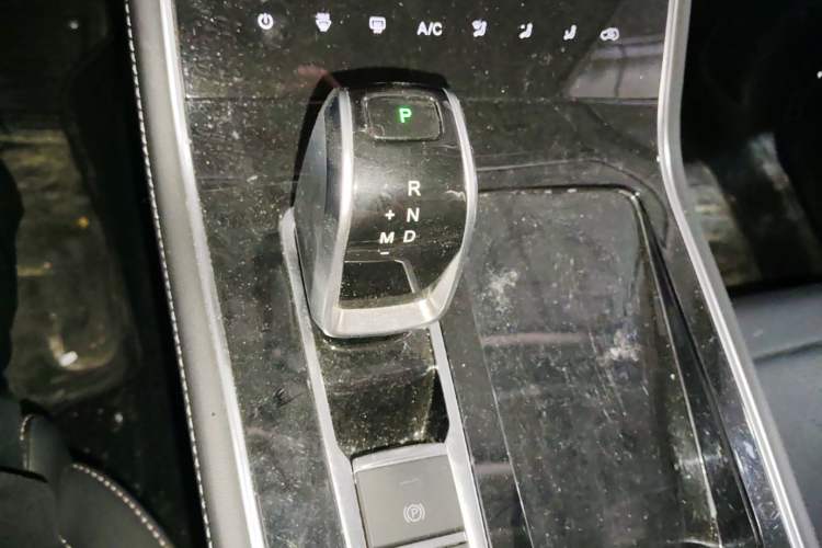 Used Chery Tiggo 8 2024 1.5 TCI Automatic New Dynamic Edition 5 Seats Gear Lever