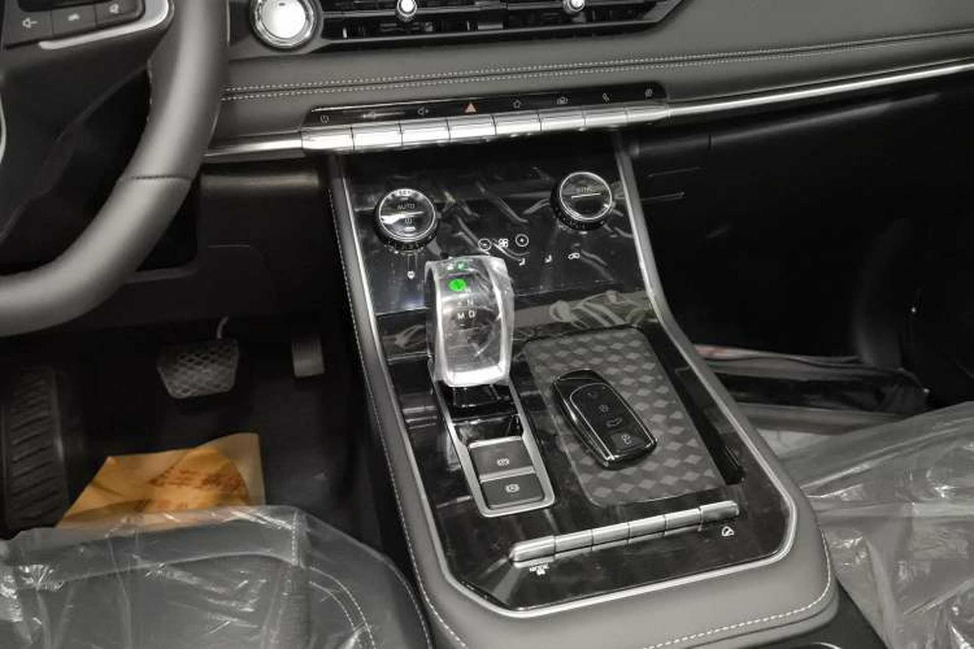 Used Chery Tiggo 8 2024 230TCI Automatic New Edition 5-Seater Gear Lever