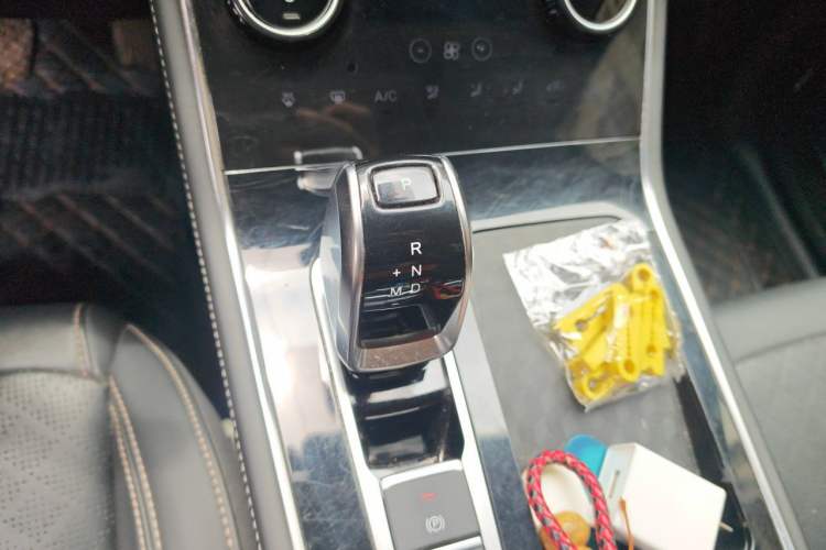 Used Chery Tiggo 8 2024 Honor Edition 230TCI Automatic Excellence Version 5 Seats Gear Lever