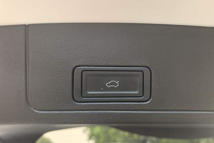 Used Chery Tiggo 8 2024 Honor Edition 230TCI Automatic Excellence Version 7 Seats Interior 1