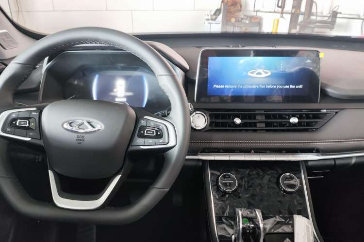 Used Chery Tiggo 8 2024 230TCI Automatic New Edition 7-Seater Interior 2