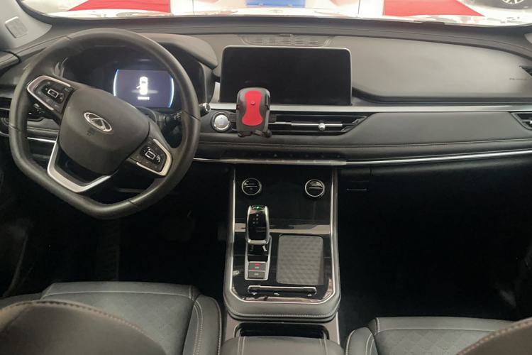 Used Chery Tiggo 8 2024 Honor Edition 230TCI Automatic Excellence Version 5 Seats Interior 3