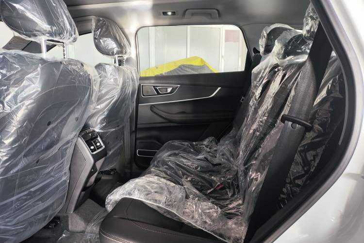 Used Chery Tiggo 8 2024 230TCI Automatic New Edition 7-Seater Interior 4
