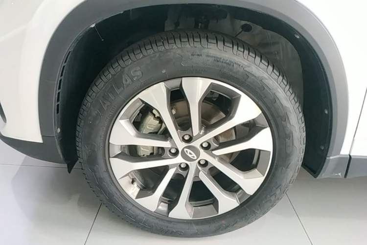 Used Chery Tiggo 8 2024 Honor Edition 230TCI Automatic Excellence Version 5 Seats Left Front Wheel Hub