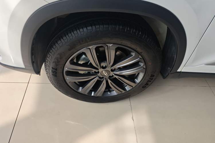 Used Chery Tiggo 8 2024 230TCI Automatic New Edition 7-Seater Left Front Wheel Hub