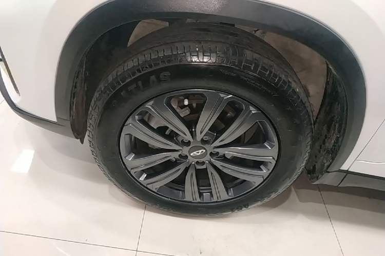 Used Chery Tiggo 8 2024 230TCI Automatic New Edition 5-Seater Left Front Wheel Hub