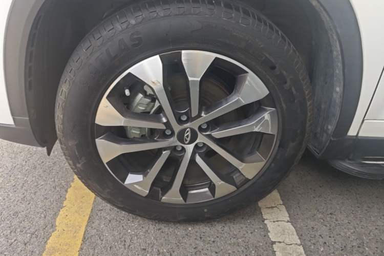 Used Chery Tiggo 8 2024 Honor Edition 230TCI Automatic Excellence Version 5 Seats Left Front Wheel Hub