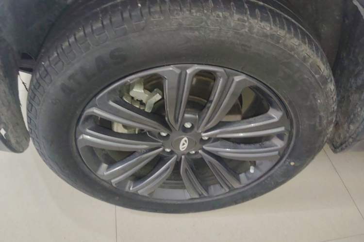 Used Chery Tiggo 8 2024 1.5 TCI Automatic New Dynamic Edition 5 Seats Left Front Wheel Hub