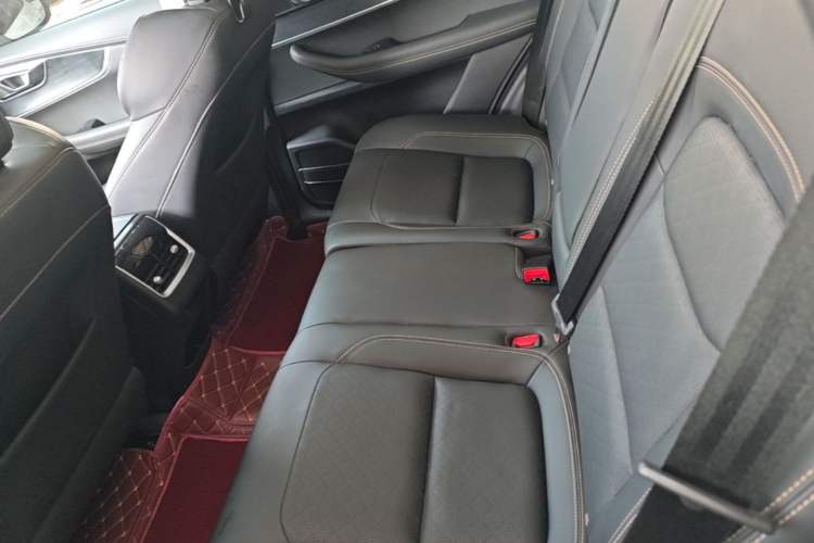 Used Chery Tiggo 8 2024 Honor Edition 230TCI Automatic Excellence Version 5 Seats Left Rear Seat
