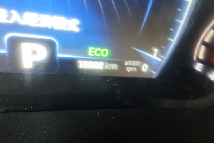 Used Chery Tiggo 8 2024 230TCI Automatic New Edition 7-Seater Odometer Close Up