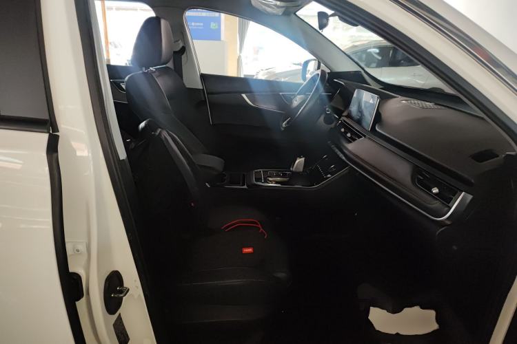 Used Chery Tiggo 8 2024 1.5 TCI Automatic New Dynamic 7-Seater Right Front Seat