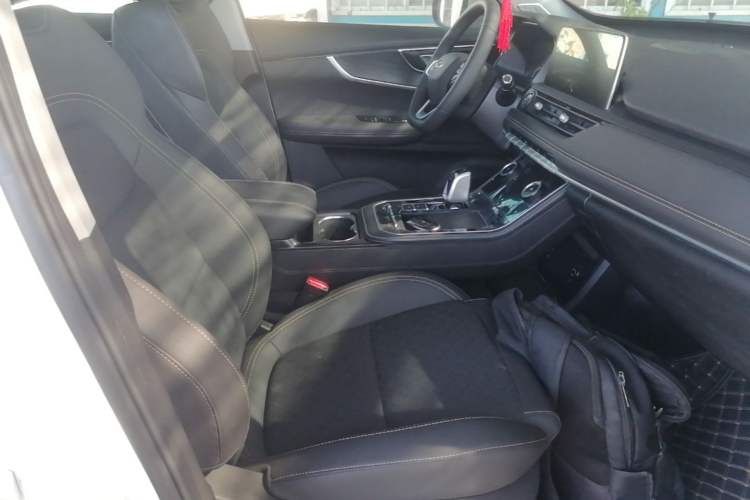 Used Chery Tiggo 8 2024 1.5 TCI Automatic New Dynamic 7-Seater Right Front Seat