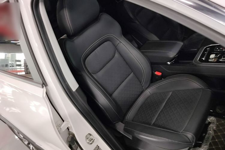 Used Chery Tiggo 8 2024 Honor Edition 230TCI Automatic Excellence Version 5 Seats Right Front Seat
