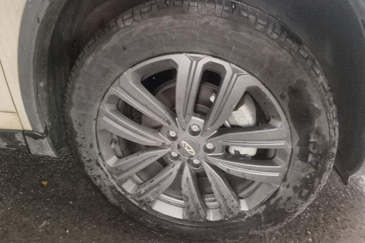 Used Chery Tiggo 8 2024 230TCI Automatic New Trend Edition 5 Seats Right Front Wheel Hub