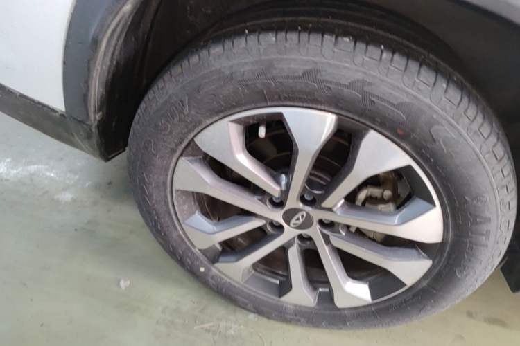 Used Chery Tiggo 8 2024 Honor Edition 230TCI Automatic Excellence Version 5 Seats Right Rear Wheel Hub