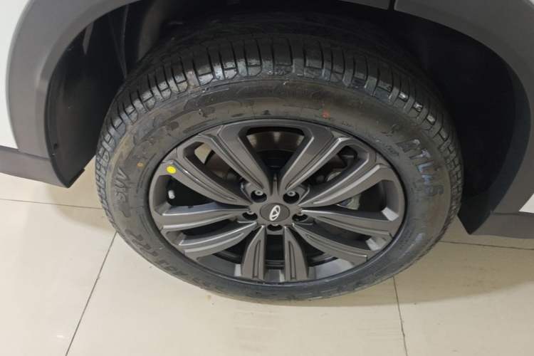 Used Chery Tiggo 8 2024 230TCI Automatic New Edition 5-Seater Right Rear Wheel Hub