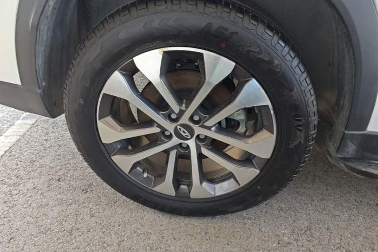 Used Chery Tiggo 8 2024 Honor Edition 230TCI Automatic Excellence Version 5 Seats Right Rear Wheel Hub