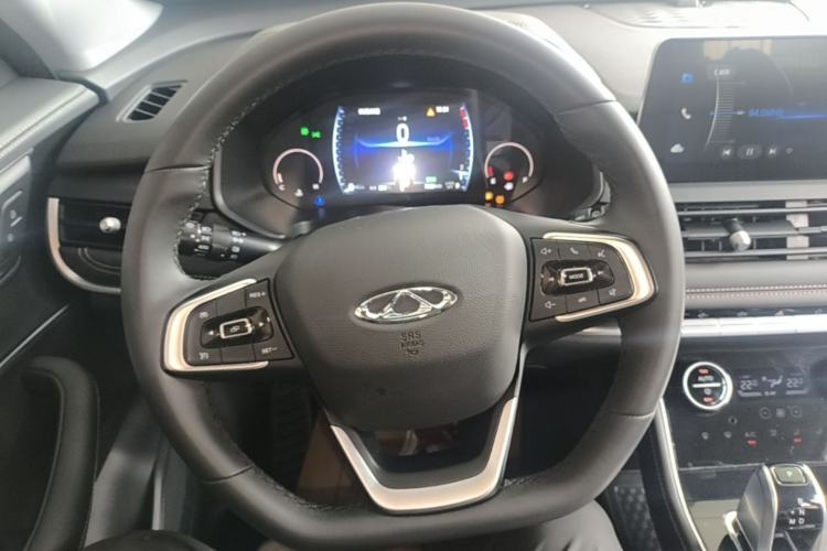 Used Chery Tiggo 8 2024 230TCI Automatic New Trendy Version 7 Seats Steering Wheel