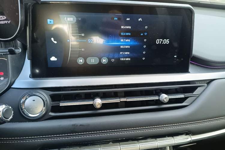 Used Chery Tiggo 8 2025 Excellence Edition 230 TCI Automatic Luxury Version 5 Seats Audio And AC Panel