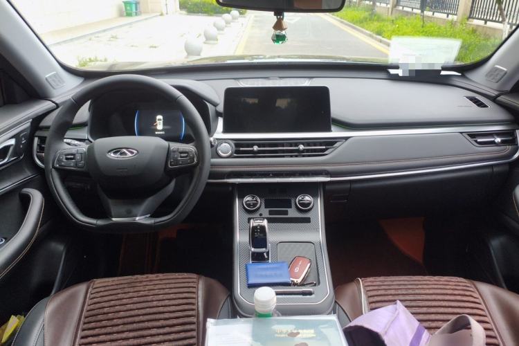 Used Chery Tiggo 8 2025 Excellence Edition 230 TCI Automatic Luxury Version 5 Seats Center Console