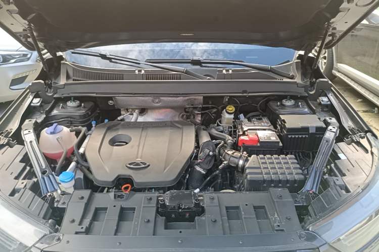 Used Chery Tiggo 8 2025 Excellence Edition 230 TCI Automatic Luxury Version 5 Seats Engine Bay