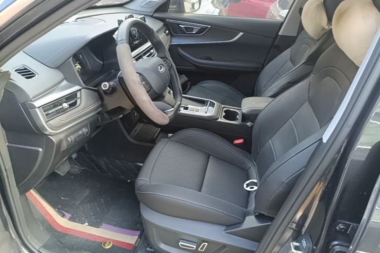 Used Chery Tiggo 8 2025 Excellence Edition 230 TCI Automatic Luxury Version 5 Seats Left Front Seat