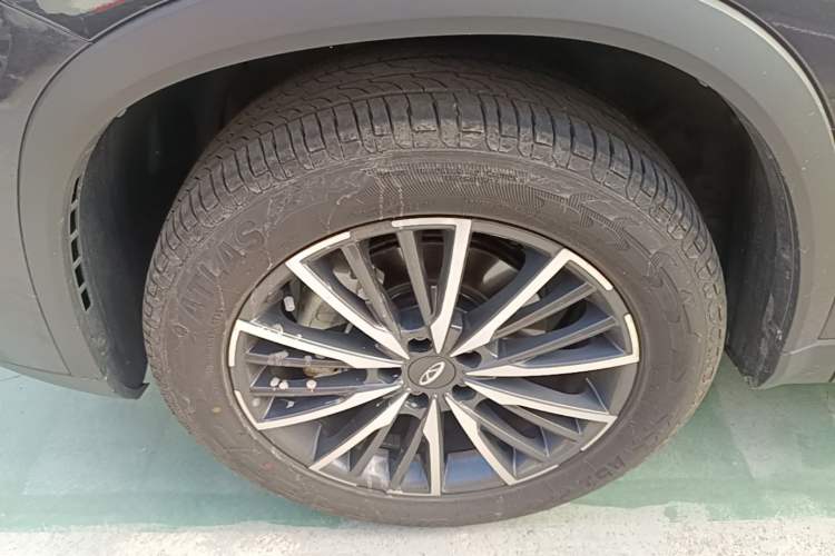 Used Chery Tiggo 8 2025 Excellence Edition 230 TCI Automatic Luxury Version 5 Seats Left Front Wheel Hub