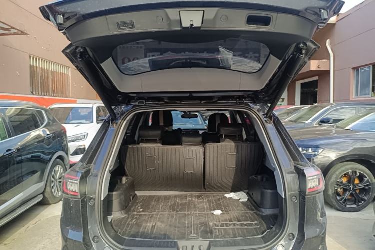 Used Chery Tiggo 8 2025 Excellence Edition 230 TCI Automatic Luxury Version 5 Seats Trunk