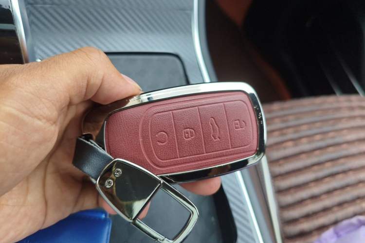 Used Chery Tiggo 8 2025 Excellence Edition 230 TCI Automatic Luxury Version 5 Seats Vehicle Key
