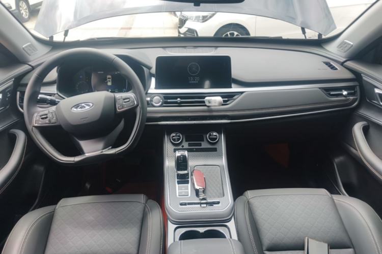 Used Chery Tiggo 8 2025 Excellence Edition 230 TCI Automatic Luxury Version 5 Seats Center Console