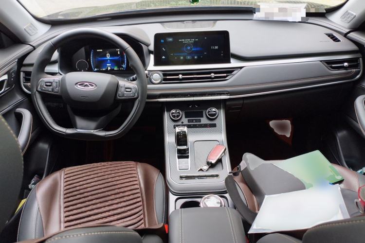 Used Chery Tiggo 8 2025 Excellence Edition 230 TCI Automatic Luxury Version 5 Seats Center Console