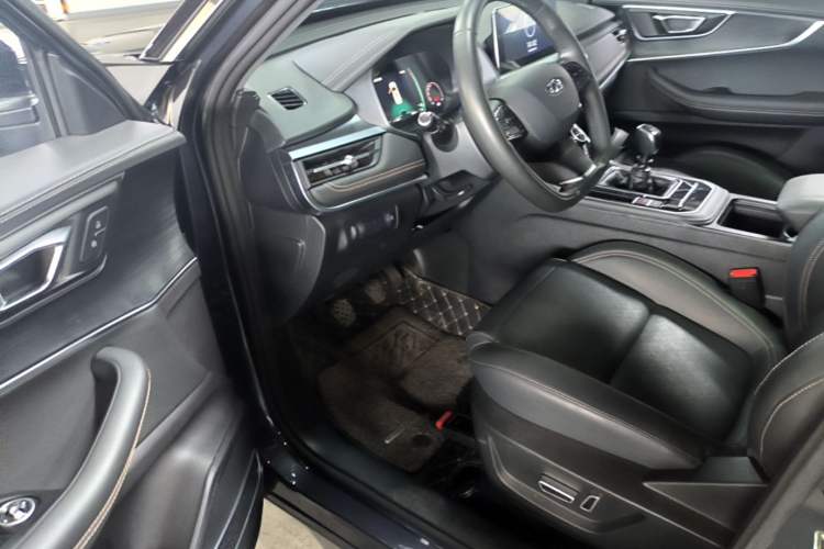 Used Chery Tiggo 8 2025 Excellence Version 230 TCI Manual Comfort Edition 5 Seats Driver Seat