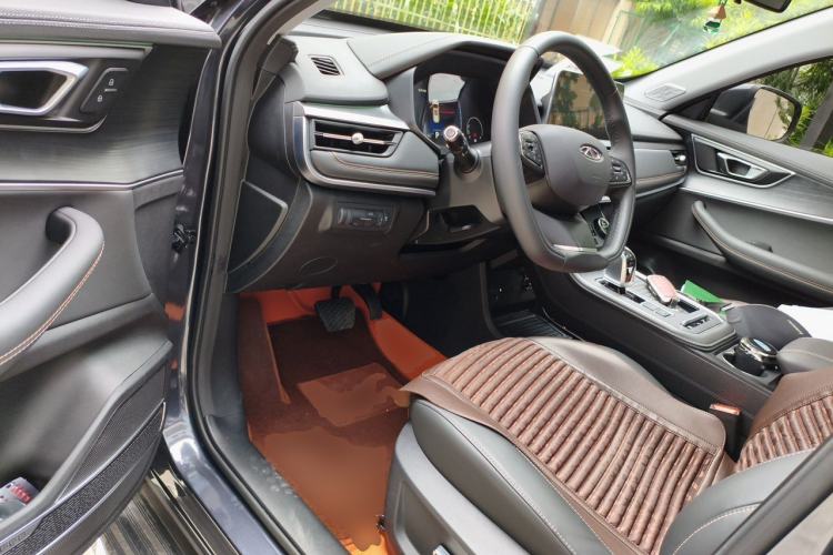 Used Chery Tiggo 8 2025 Excellence Edition 230 TCI Automatic Luxury Version 5 Seats Driver Seat