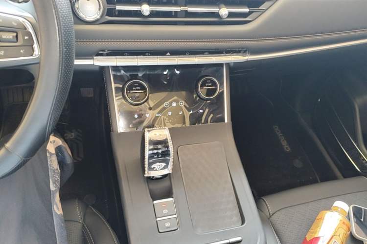 Used Chery Tiggo 8 2025 Excellence Version 230 TCI Automatic Luxury Edition 7 Seats Gear Lever