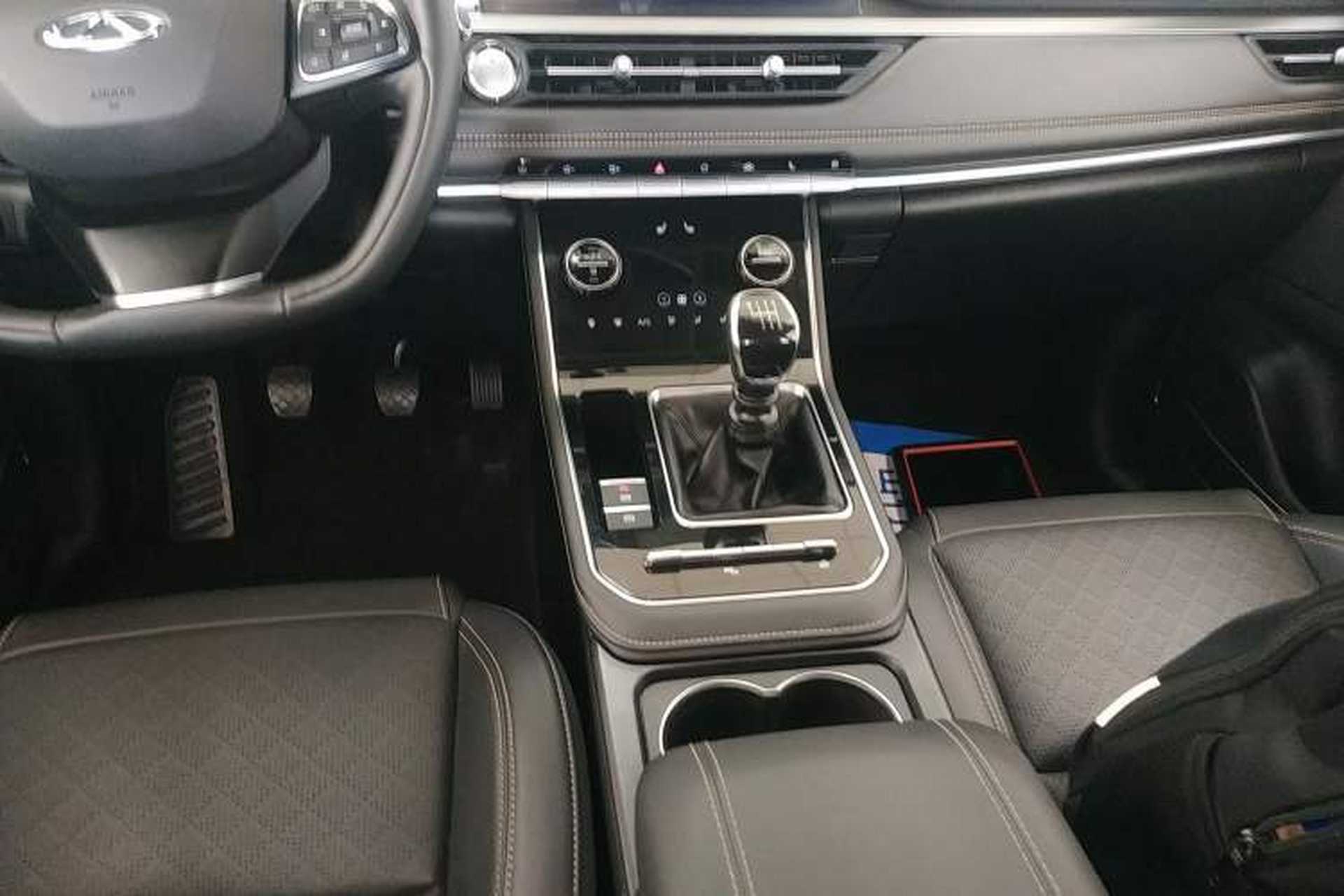 Used Chery Tiggo 8 2025 Excellence Version 230 TCI Manual Comfort Edition 5 Seats Gear Lever