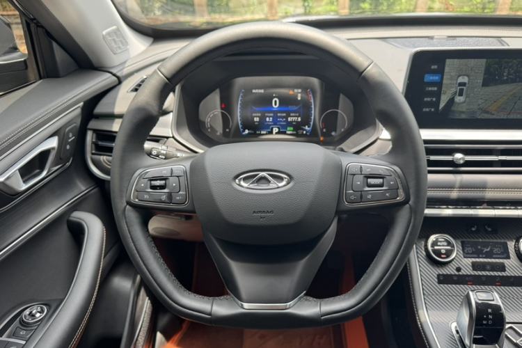 Used Chery Tiggo 8 2025 Excellence Edition 230 TCI Automatic Luxury Version 5 Seats Interior 6