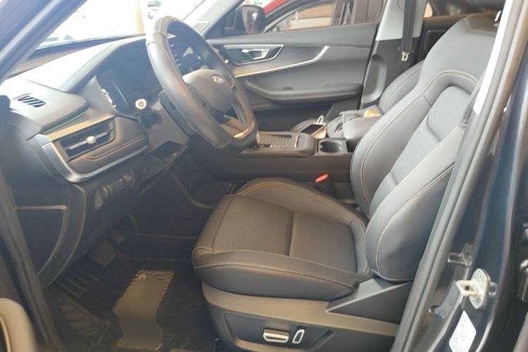 Used Chery Tiggo 8 2025 Excellence Version 230 TCI Automatic Luxury Edition 7 Seats Left Front Seat