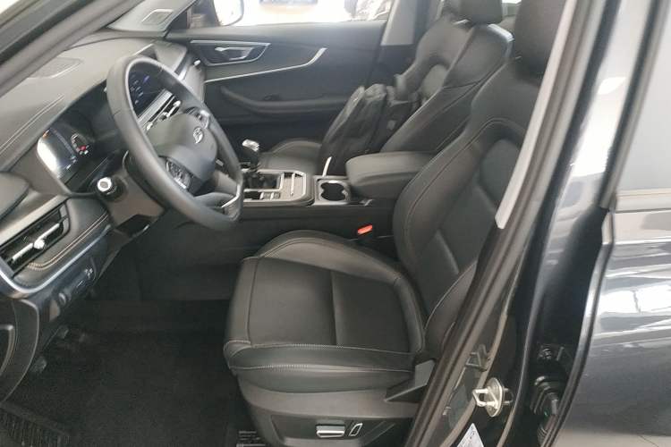 Used Chery Tiggo 8 2025 Excellence Version 230 TCI Manual Comfort Edition 5 Seats Left Front Seat