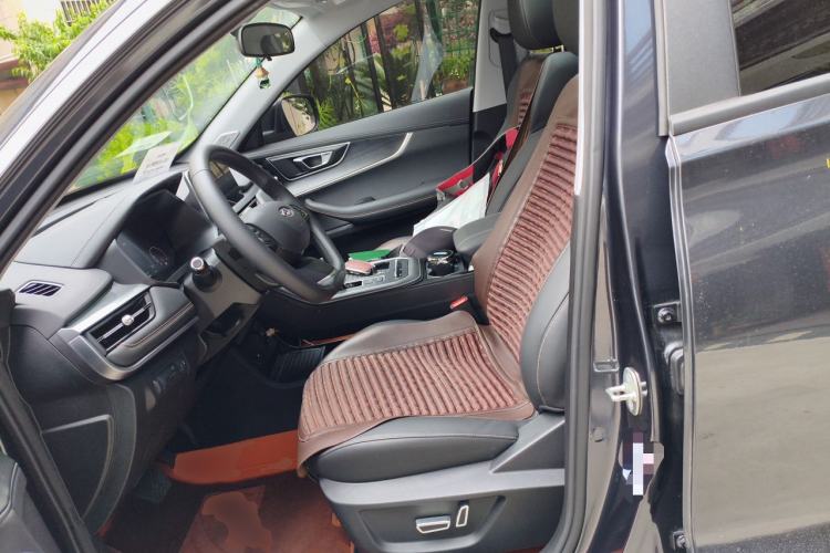 Used Chery Tiggo 8 2025 Excellence Edition 230 TCI Automatic Luxury Version 5 Seats Left Front Seat
